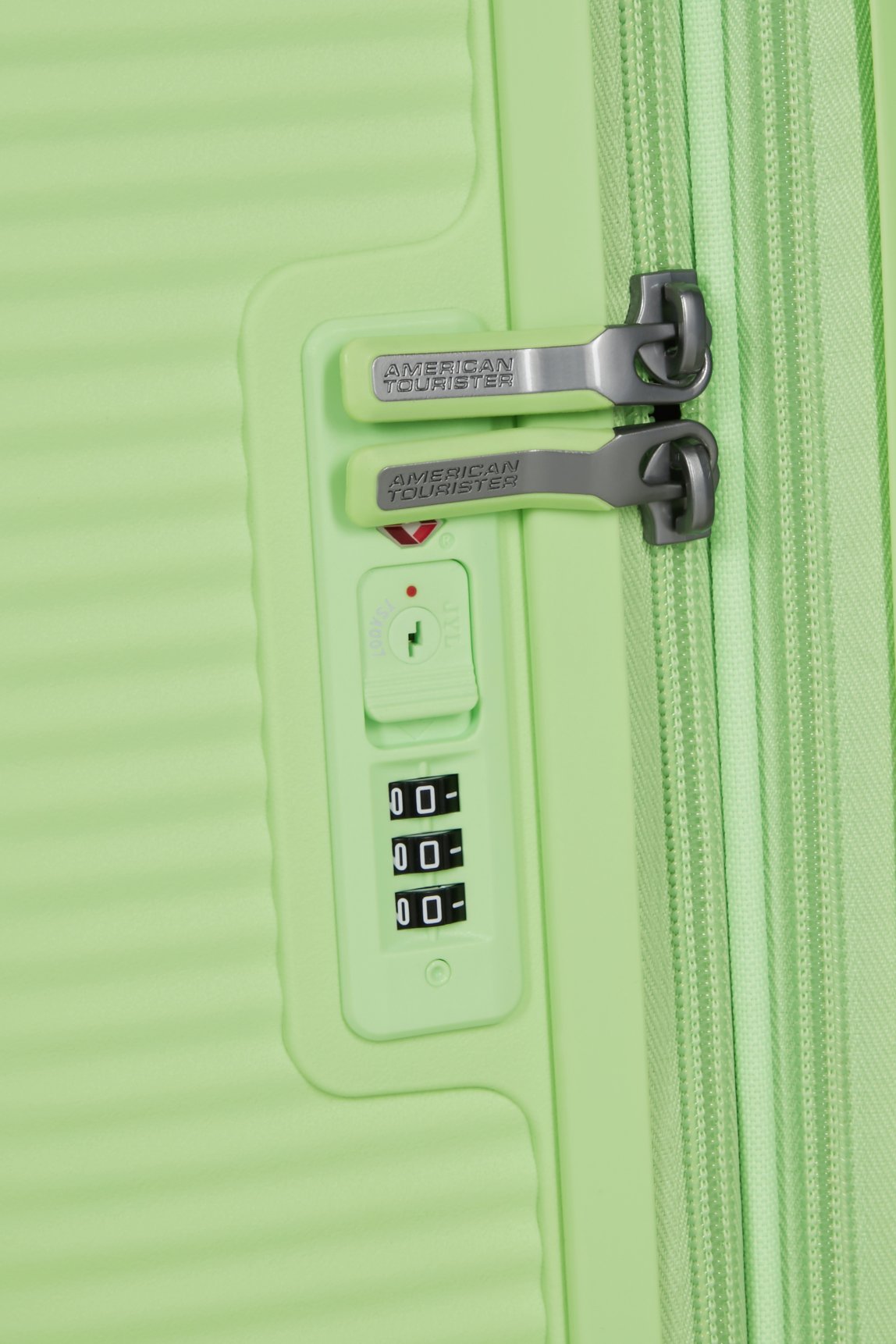 AMERICAN TOURISTER Soundbox Trolley M