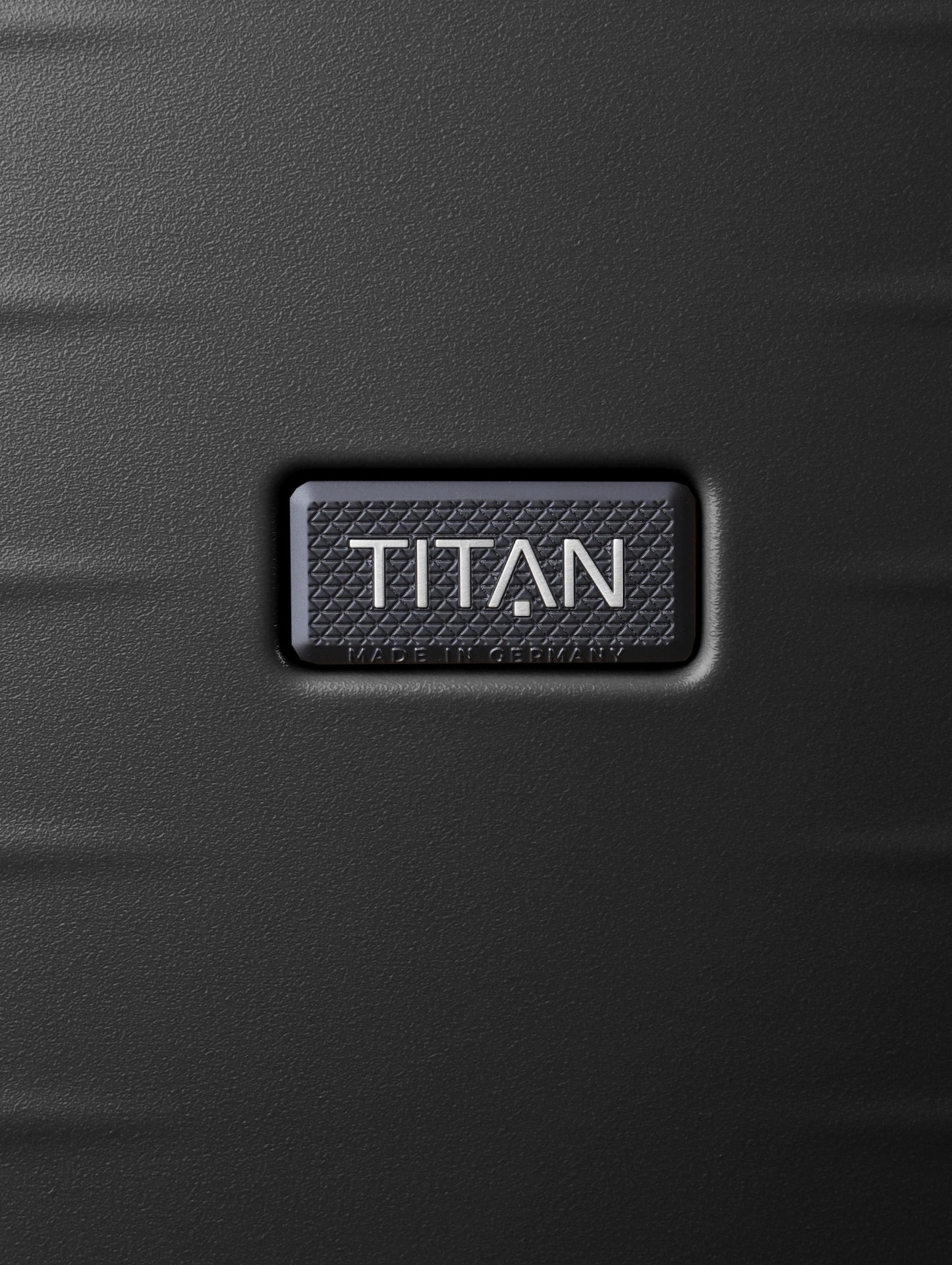 Titan - OVERSEAS 4w Trolley S20