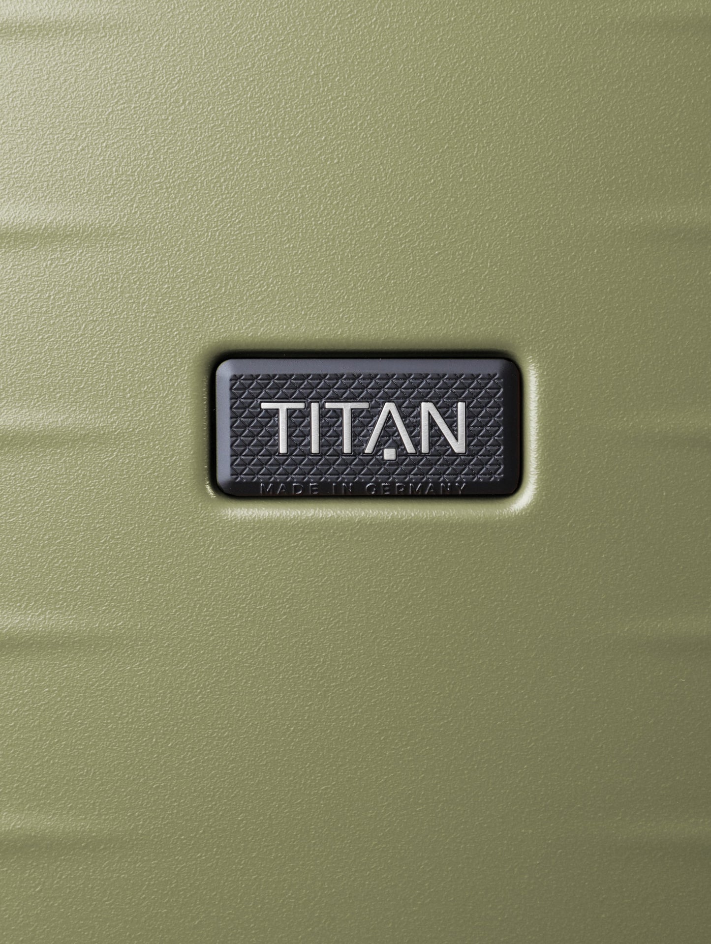 Titan - OVERSEAS 4w Trolley S20