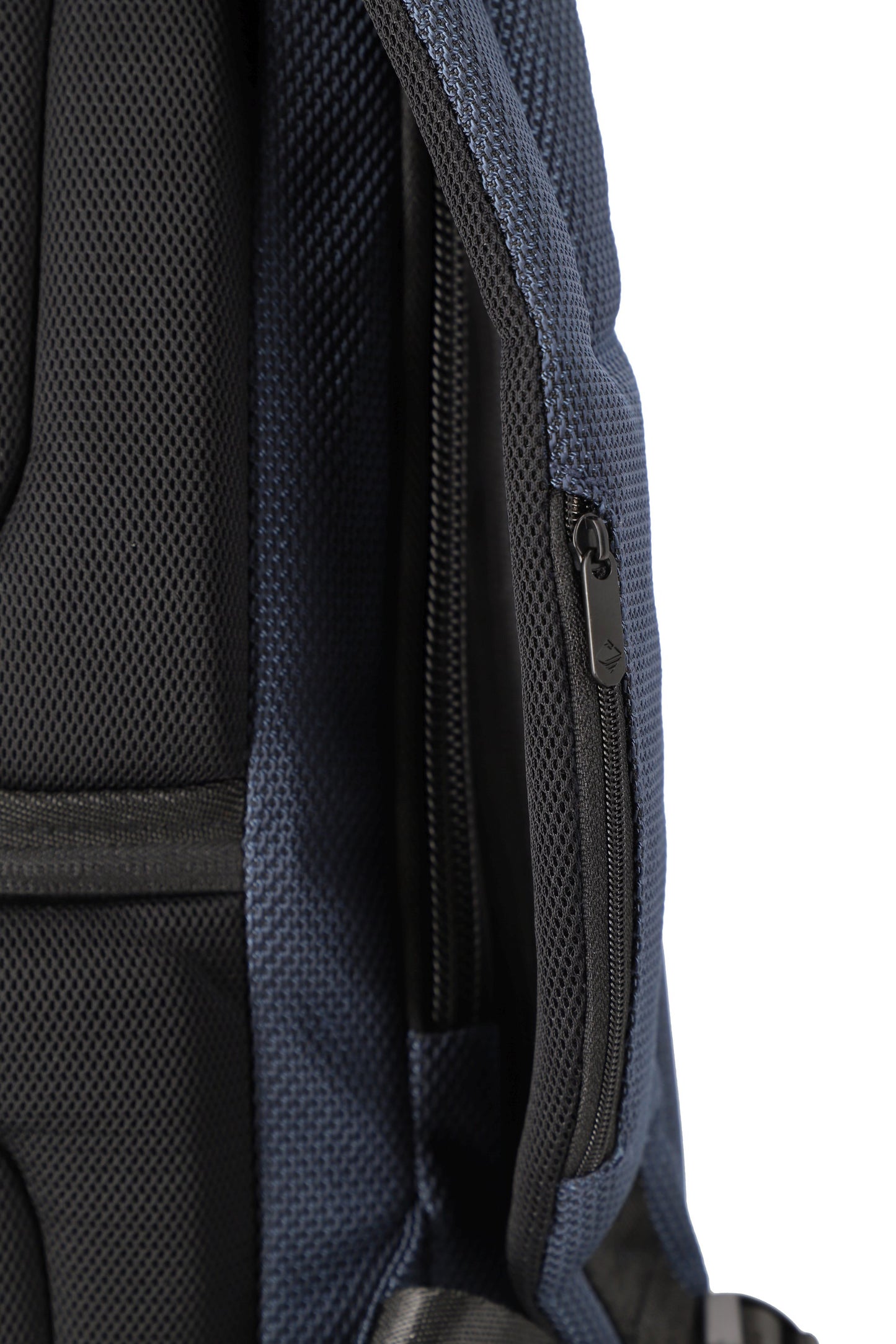 Meet backpack, marine