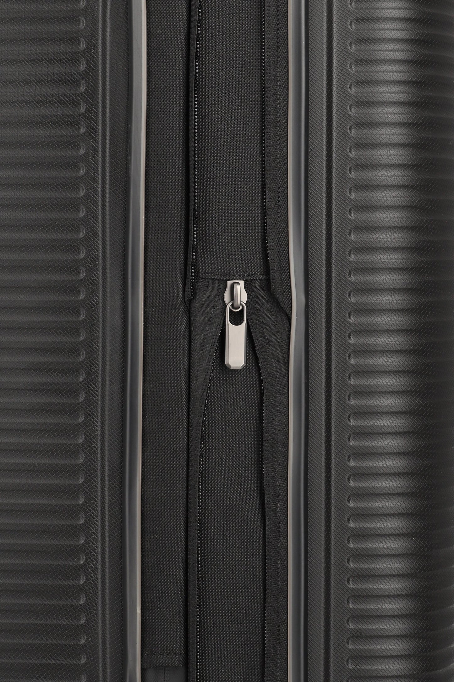 Roomer 4W Trunk M, black