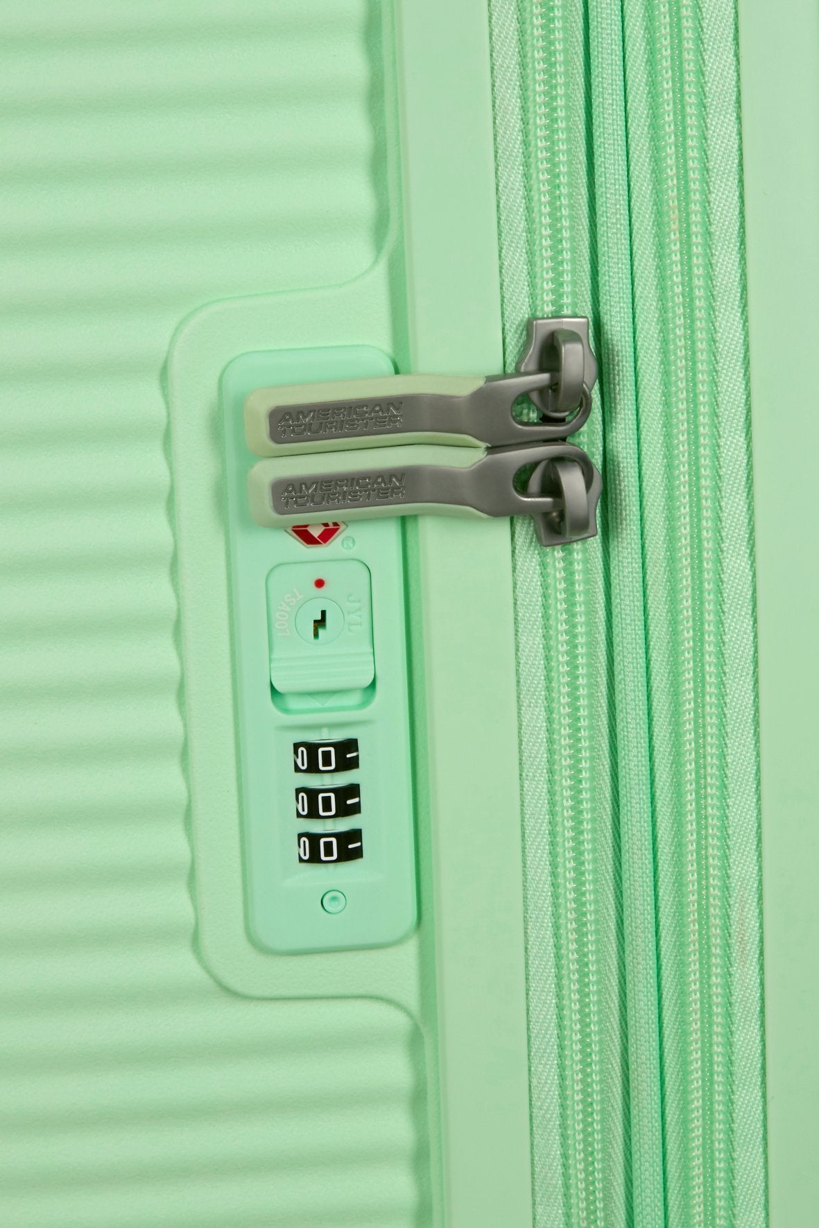 AMERICAN TOURISTER Soundbox Trolley L