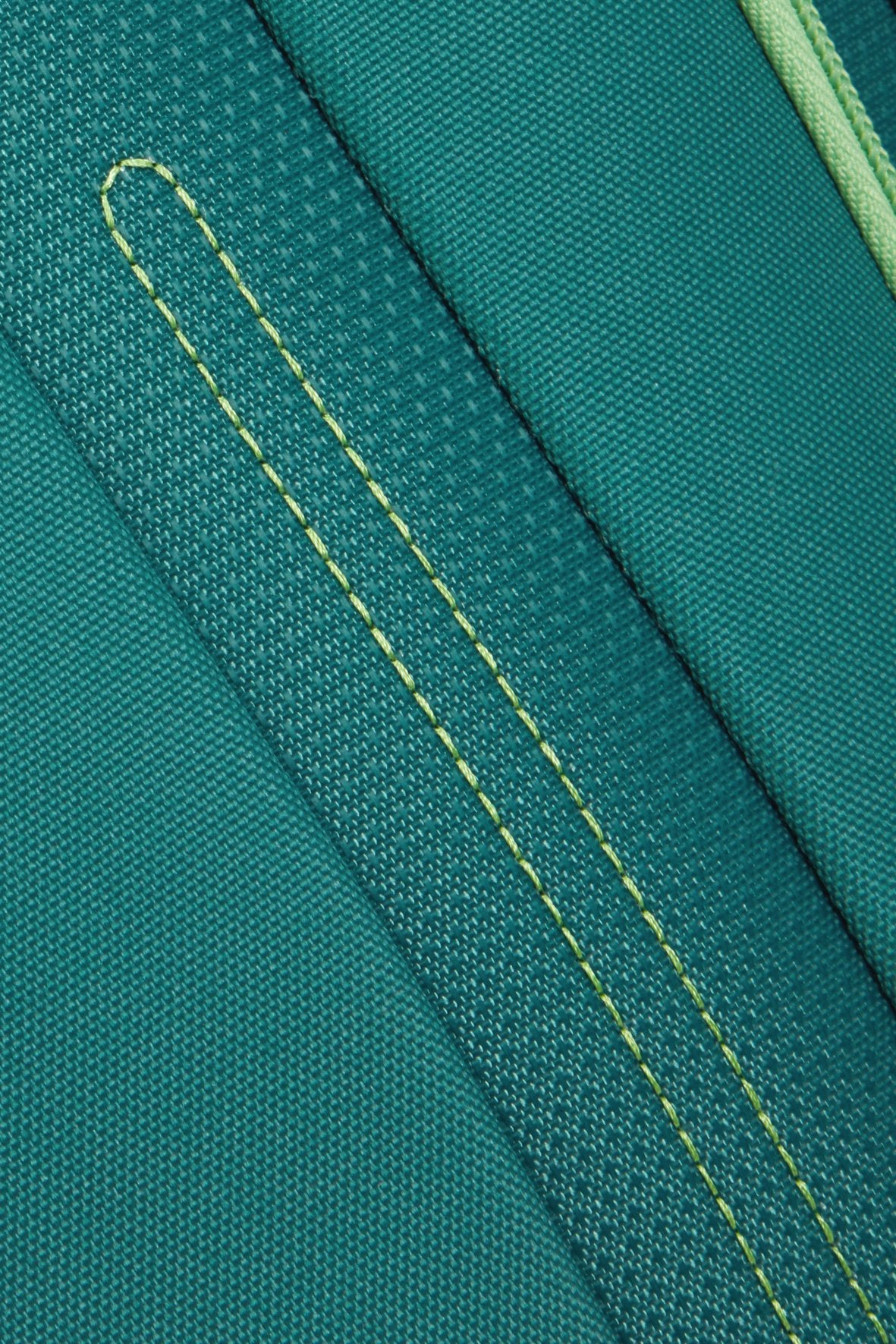 AMERICAN TOURISTER Sea Seeker Trolley S