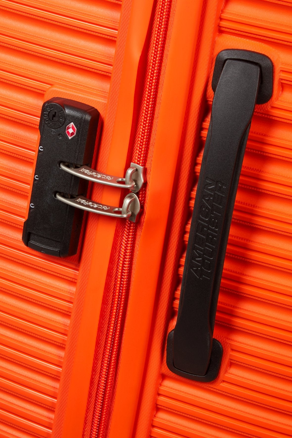 AMERICAN TOURISTER Liftoff M