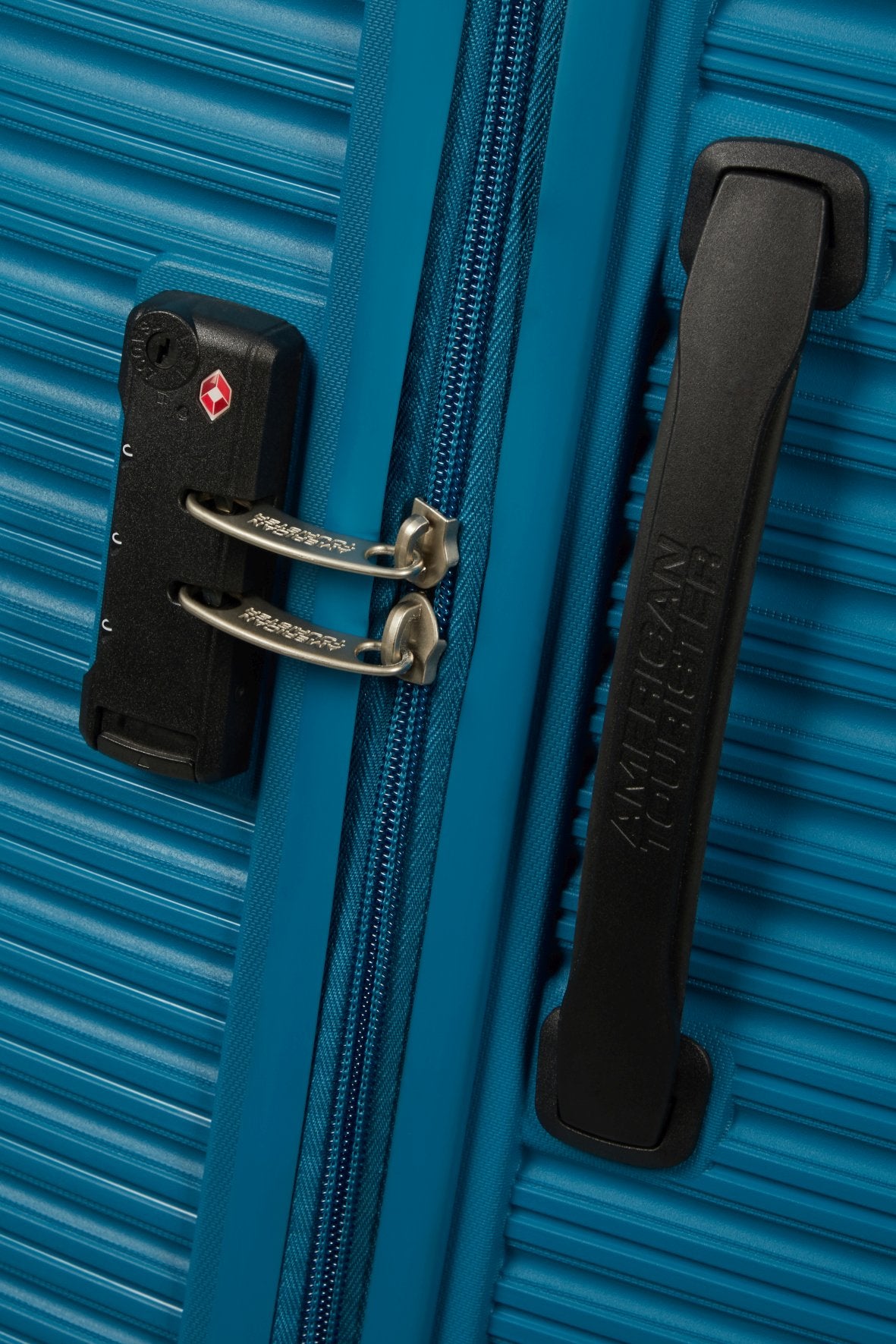 AMERICAN TOURISTER Liftoff M