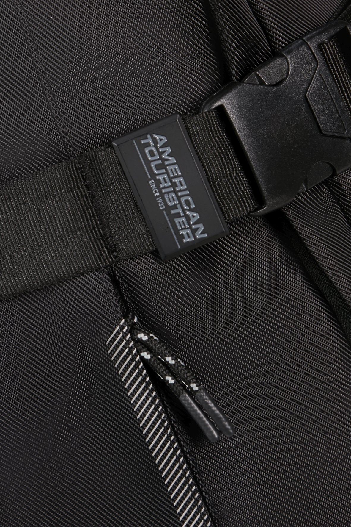 AMERICAN TOURISTER  Urban Track, Asphalt Black